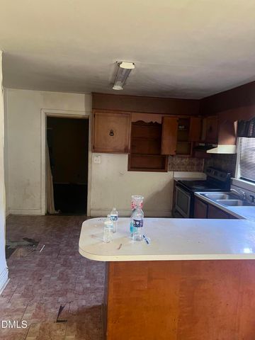 503 S Washington Avenue, Dunn, NC 28334