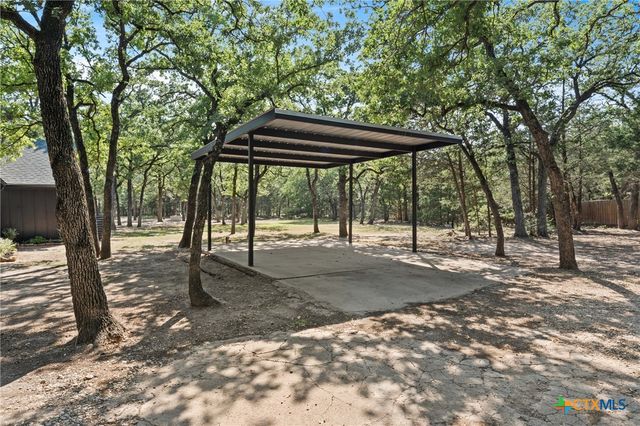103 County Road 424b, Lorena, TX 76655