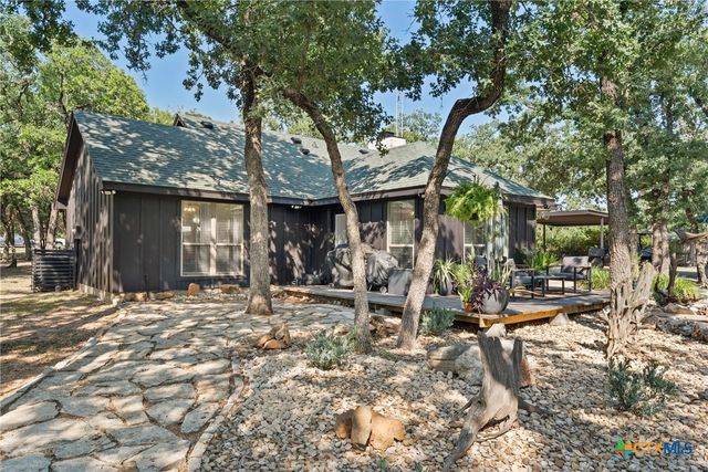 103 County Road 424b, Lorena, TX 76655