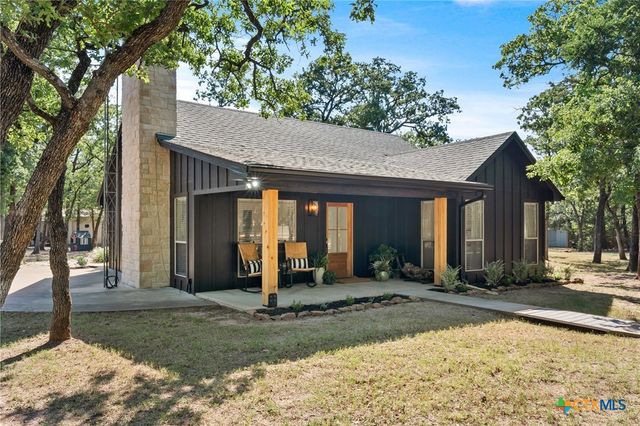 103 County Road 424b, Lorena, TX 76655