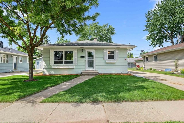 605 E 10TH STREET, Fond Du Lac, WI 54935
