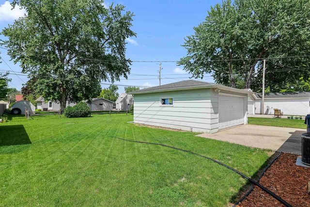 605 E 10TH STREET, Fond Du Lac, WI 54935