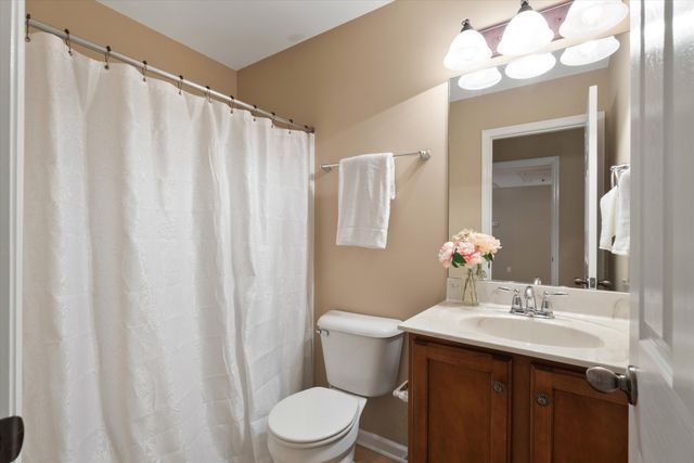 1406 Wayfield Ln, Mount Juliet, TN 37122