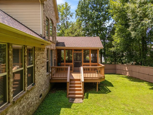 1406 Wayfield Ln, Mount Juliet, TN 37122