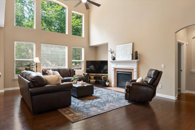 1406 Wayfield Ln, Mount Juliet, TN 37122