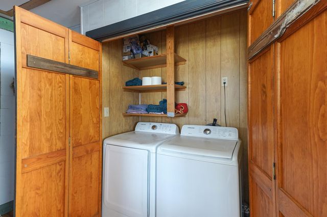 4702 Bayou Lane, Hitchcock, TX 77563