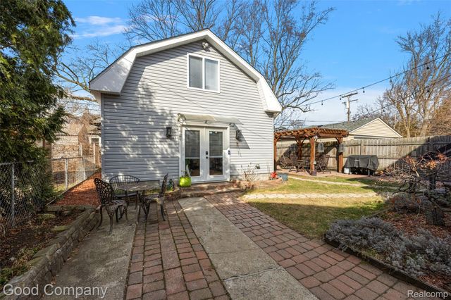 1036 Irving Avenue, Royal Oak, MI 48067