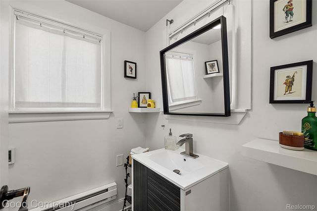 1036 Irving Avenue, Royal Oak, MI 48067