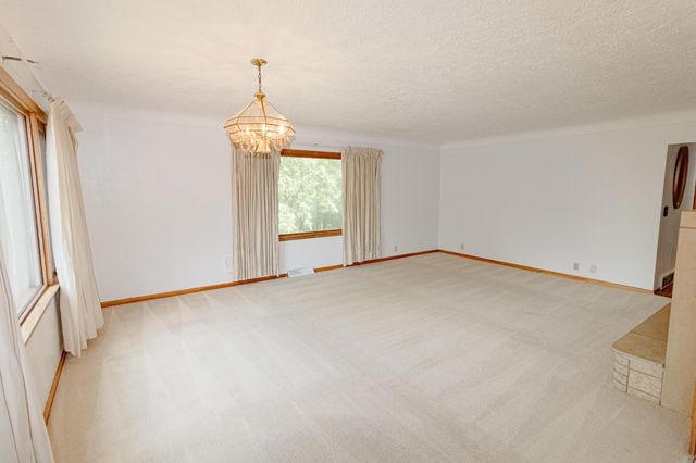 1126 Rachael Street, Waterloo, IA 50701