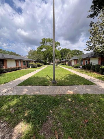 12026 Mighty Oak Dr A, Houston, TX 77066