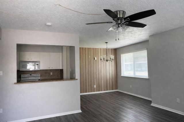 12026 Mighty Oak Dr A, Houston, TX 77066