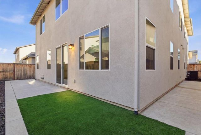 3009 Mulvaney Ave, Sacramento, CA 95833