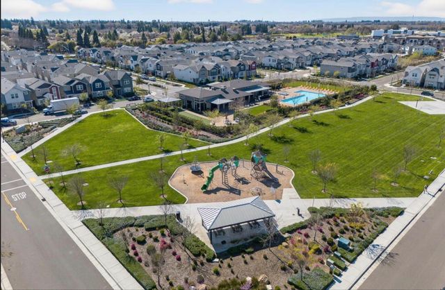 3009 Mulvaney Ave, Sacramento, CA 95833