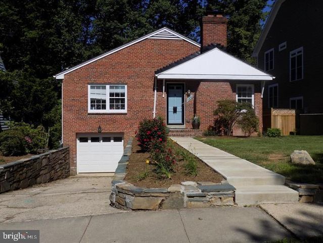 138 S ABINGDON ST, Arlington, VA 22204