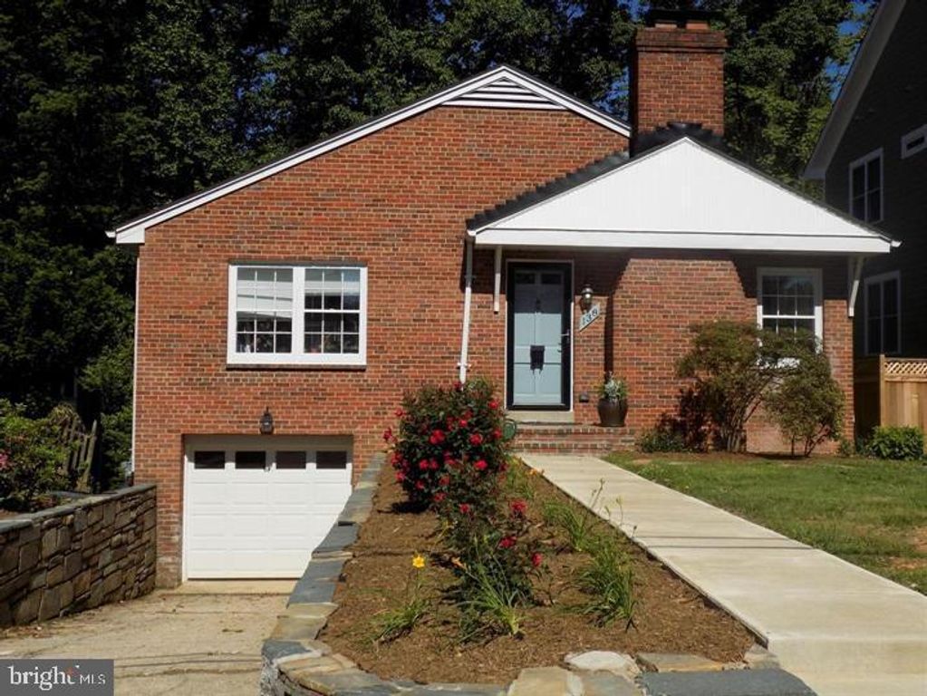 138 S ABINGDON ST, Arlington, VA 22204