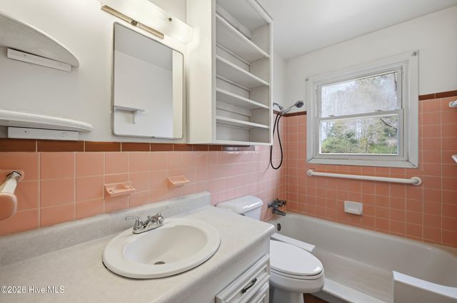 296 Old Town Creek Road NE, Leland, NC 28451