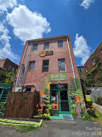 142 N Main Street, Waynesville, NC 28786