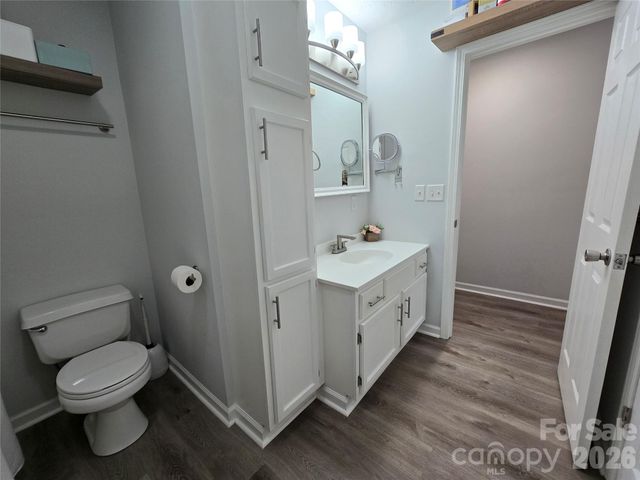 142 N Main Street, Waynesville, NC 28786
