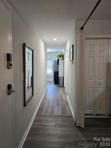 142 N Main Street, Waynesville, NC 28786