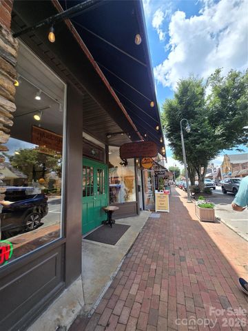 142 N Main Street, Waynesville, NC 28786