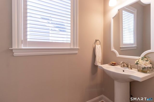 22 Soderman Way, Cheshire, CT 06410