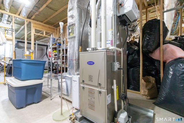 22 Soderman Way, Cheshire, CT 06410