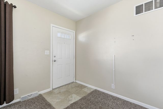3017 W Lombard Street, Davenport, IA 52804