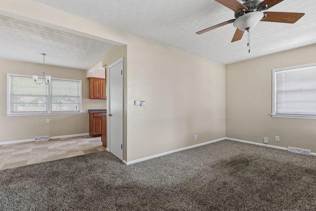 3017 W Lombard Street, Davenport, IA 52804