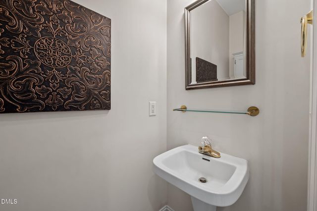 6 Saint Andrews Court, Durham, NC 27707