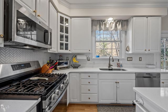 6 Saint Andrews Court, Durham, NC 27707