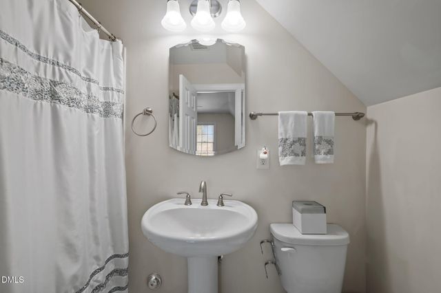 6 Saint Andrews Court, Durham, NC 27707