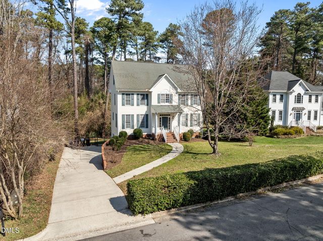 6 Saint Andrews Court, Durham, NC 27707