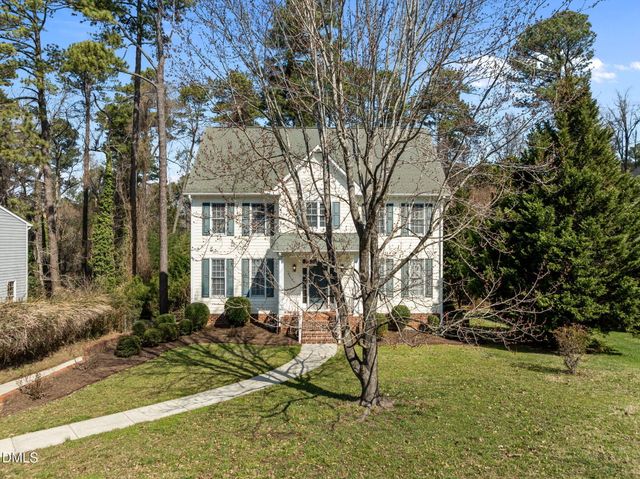 6 Saint Andrews Court, Durham, NC 27707
