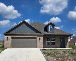 2309 Lexington Street, Siloam Springs, AR 72761