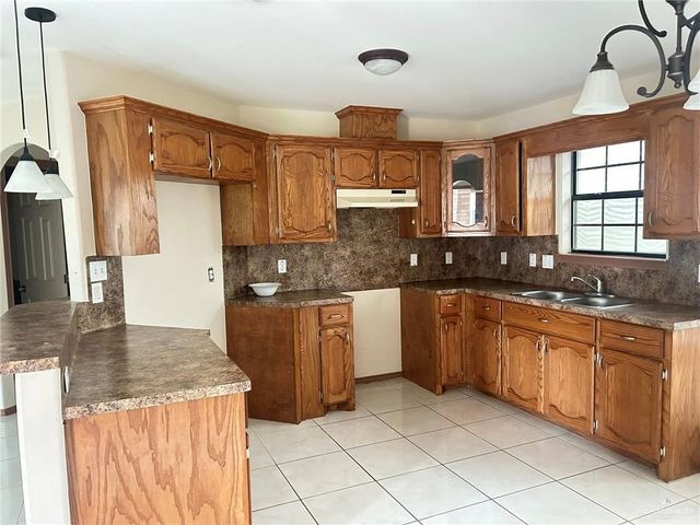 3509 Adams Avenue, Alton, TX 78573