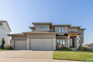 17209 Potter Street, Bennington, NE 68007