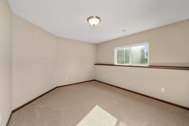 3222 N Chambers St, Wichita, KS 67205