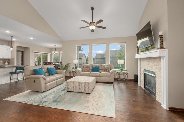 3222 N Chambers St, Wichita, KS 67205