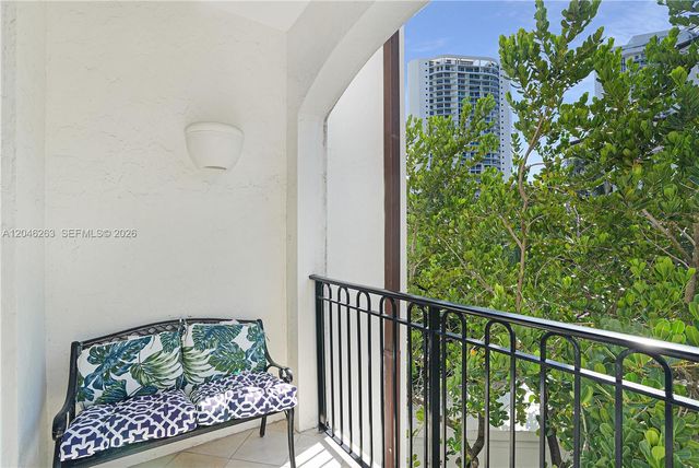 3700 Island Boulevard C307, Aventura, FL 33160