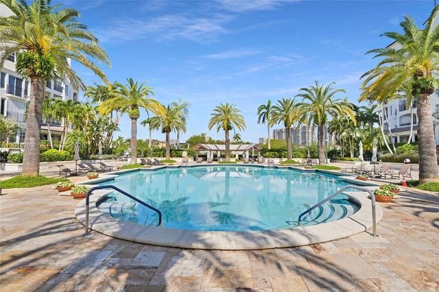 3700 Island Boulevard C307, Aventura, FL 33160