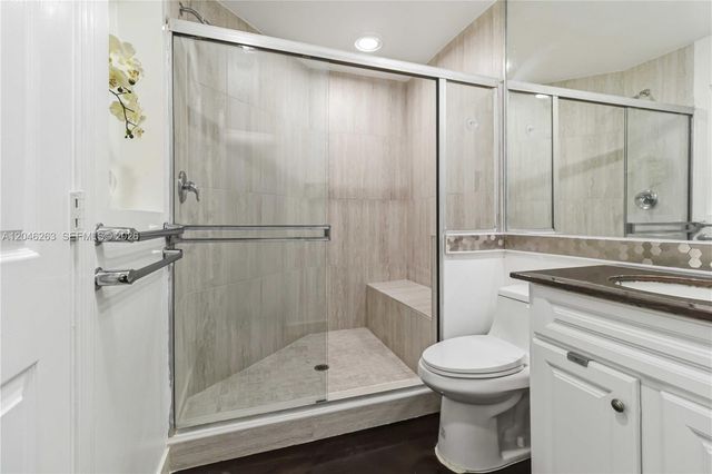 3700 Island Boulevard C307, Aventura, FL 33160