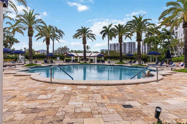 3700 Island Boulevard C307, Aventura, FL 33160