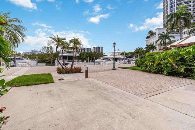 3700 Island Boulevard C307, Aventura, FL 33160