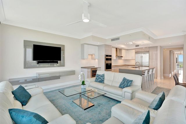 1 Water Club Way 1701, North Palm Beach, FL 33408