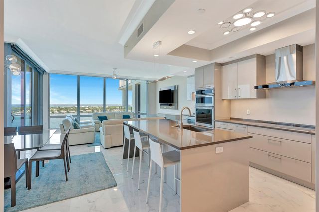 1 Water Club Way 1701, North Palm Beach, FL 33408