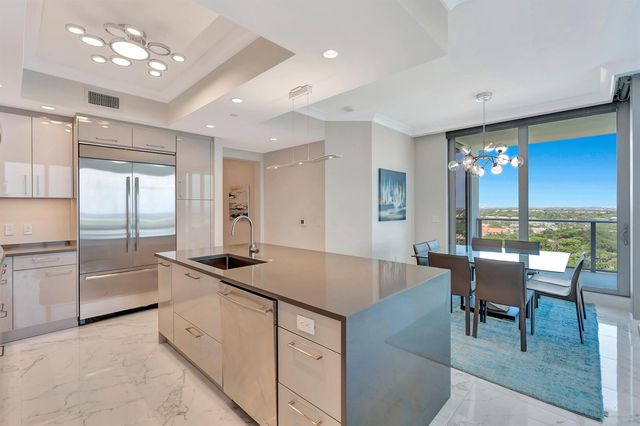 1 Water Club Way 1701, North Palm Beach, FL 33408