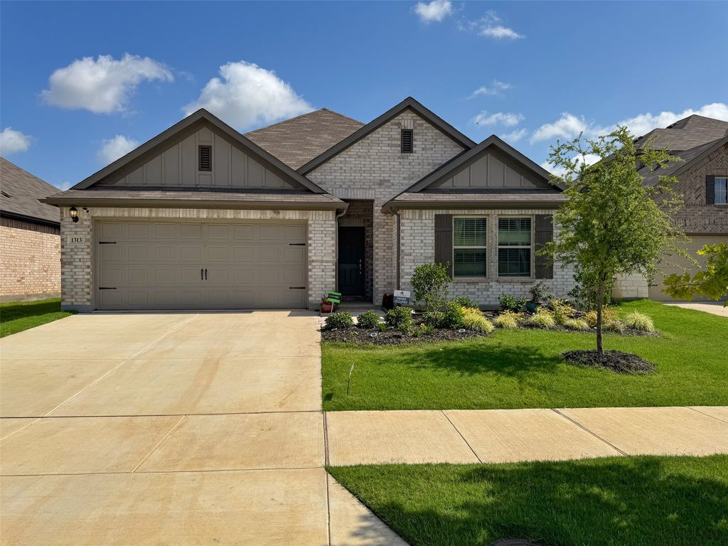 1313 Lorelei Lane, Denton, TX 76210