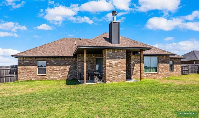 10683 NE Seaside Ln, Elgin, OK 73538