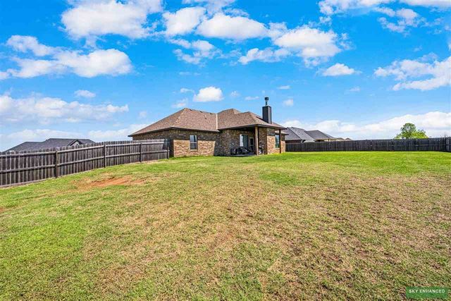 10683 NE Seaside Ln, Elgin, OK 73538