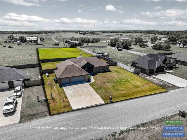 10683 NE Seaside Ln, Elgin, OK 73538